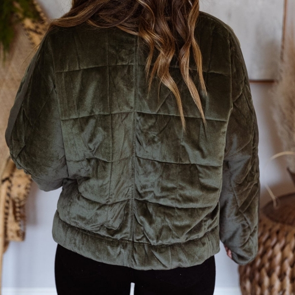 Olive Velvet Jacket. Size:Large - Picture 3 of 3